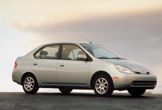 Toyota Prius (2001) kormánymű kopogás csökkentése